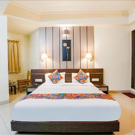 Hotel Gandharva Residency Swargate Pune Esterno foto