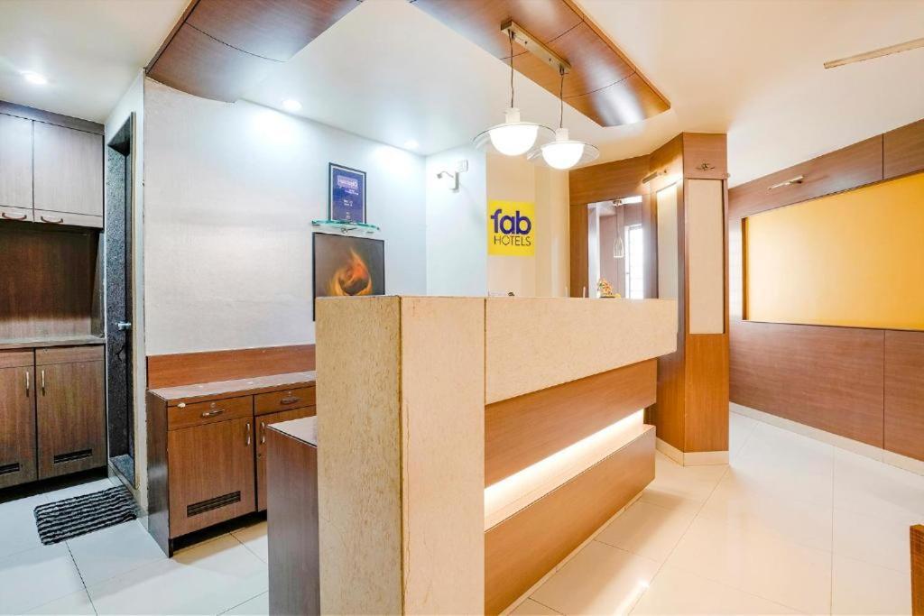 Hotel Gandharva Residency Swargate Pune Esterno foto