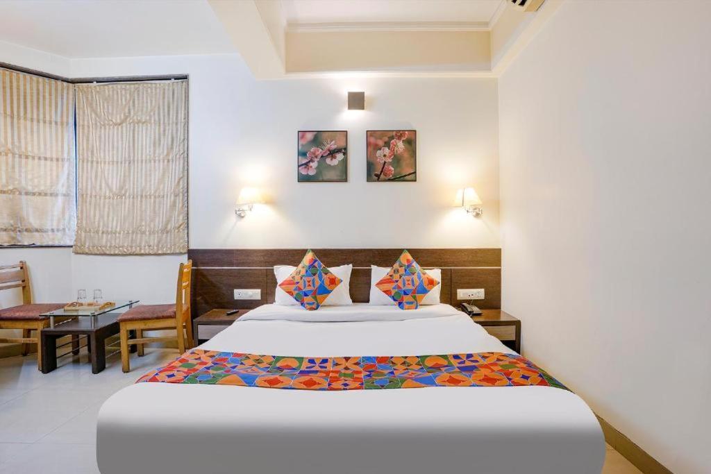 Hotel Gandharva Residency Swargate Pune Esterno foto